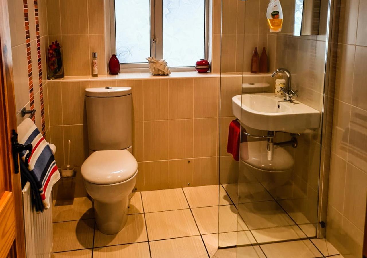 Moat Holiday Rental Lisnaskea المظهر الخارجي الصورة