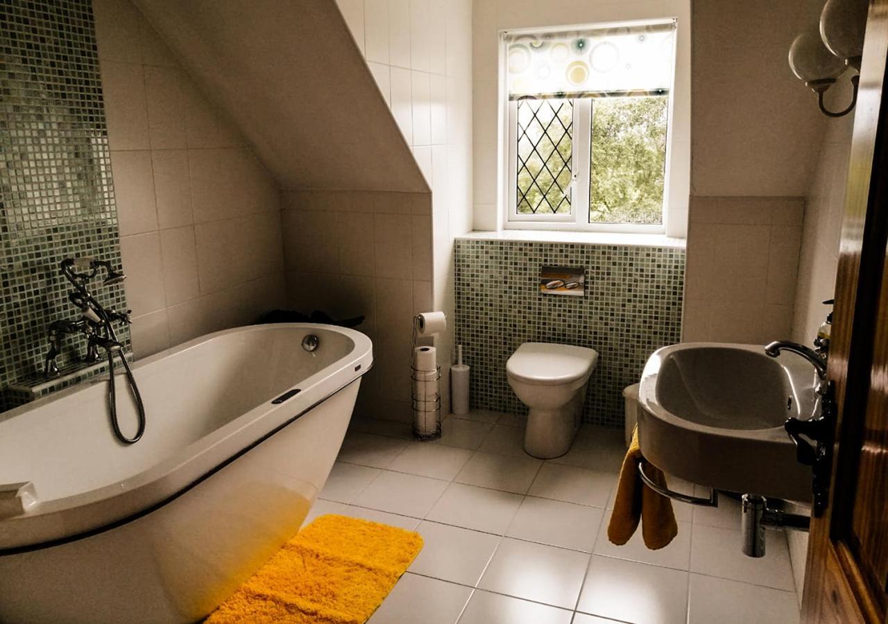 Moat Holiday Rental Lisnaskea المظهر الخارجي الصورة